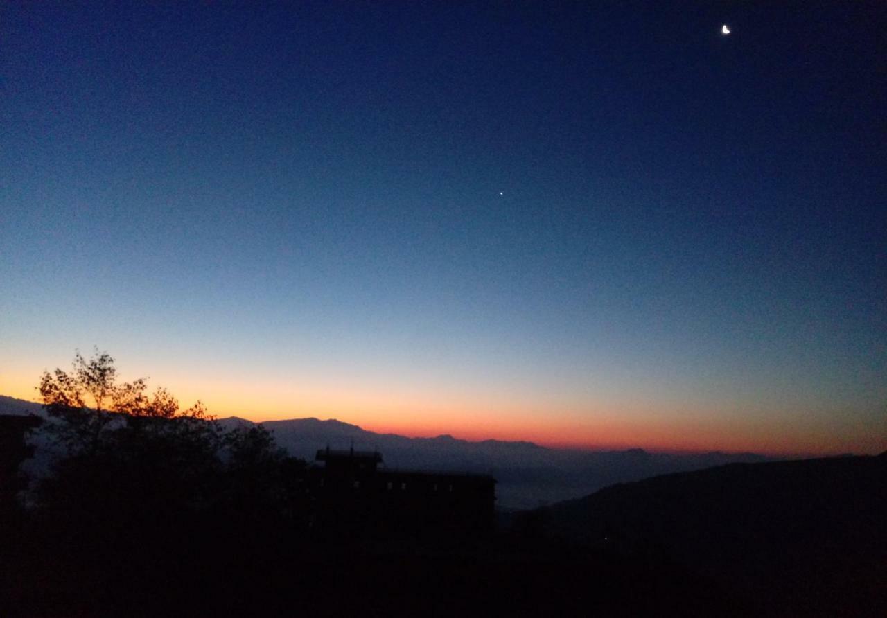 Nagarkot Sunshine Hotel Baluwapati Deupur Extérieur photo